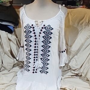 Exist White With Black And Salmon  Top